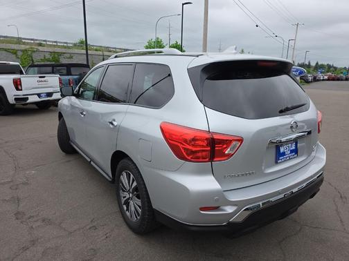 Brilliant Silver Metallic 2020 Nissan Pathfinder SL
