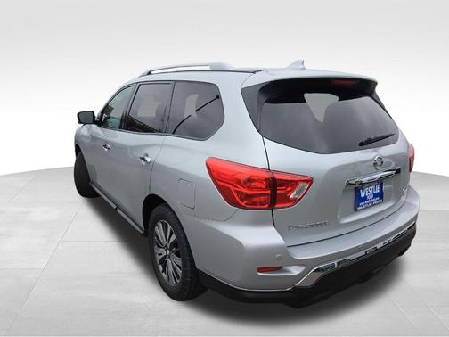 Brilliant Silver Metallic 2020 Nissan Pathfinder SL