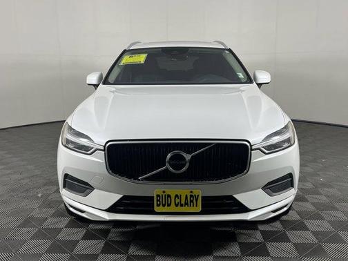 2019 Volvo XC60 T5 Momentum