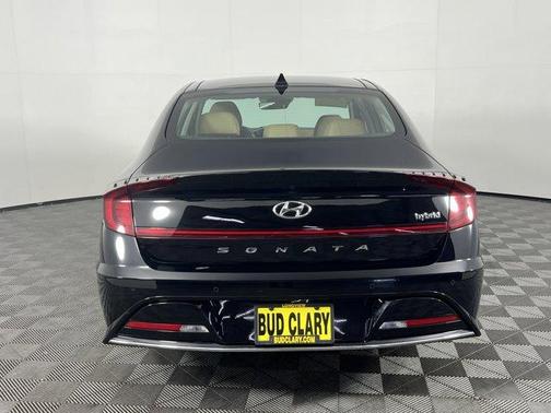 2023 Hyundai SONATA Hybrid Limited