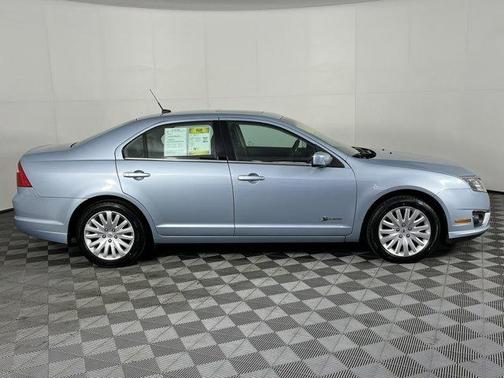 2010 Ford Fusion Hybrid 