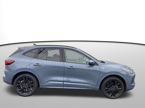 2025 Ford Escape ST-Line Elite