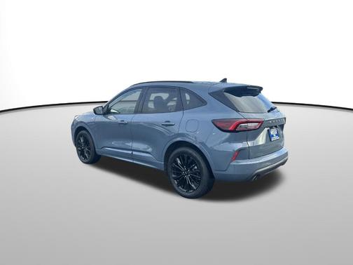 2025 Ford Escape ST-Line Elite