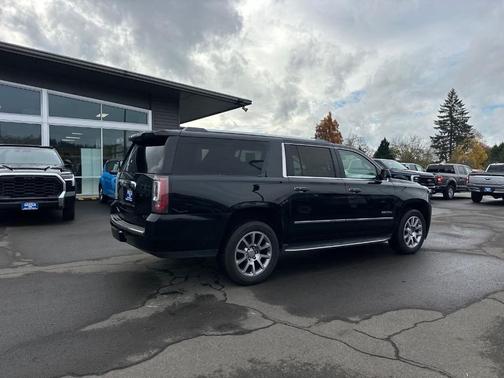 2020 GMC Yukon XL Denali