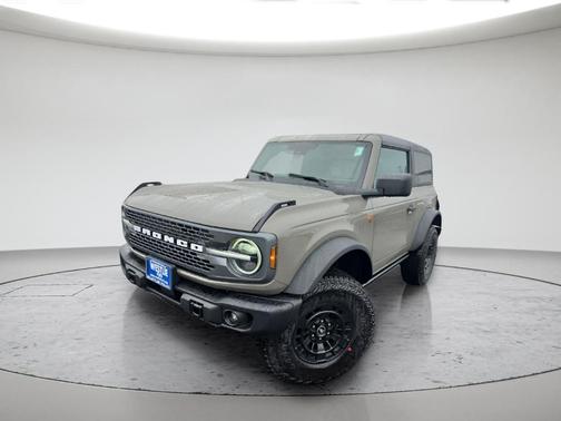 Gray 2026 Ford Bronco Badlands
