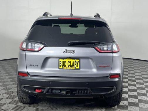 2022 Jeep Cherokee Trailhawk