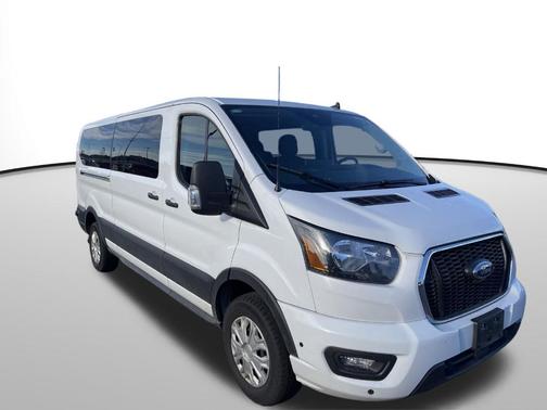 2026 Ford Transit-250 148 WB Medium Roof Cargo