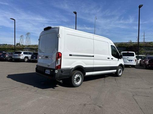 2025 Ford Transit-250 148 WB Medium Roof Cargo