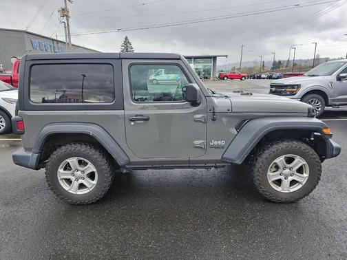 2020 Jeep Wrangler Sport