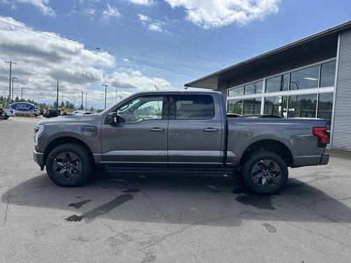 2025 Ford F-150 Lightning Flash