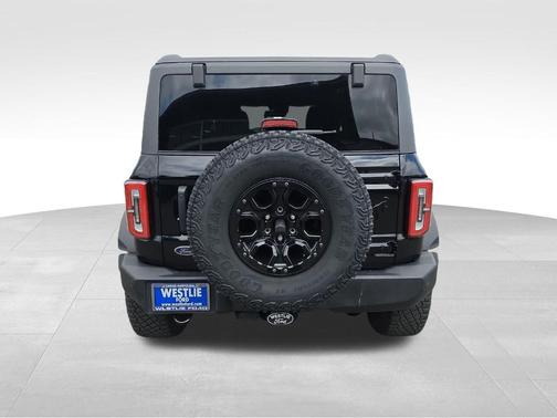 Shadow Black 2023 Ford Bronco Wildtrak