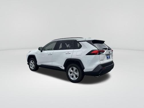 2020 Toyota RAV4 Hybrid LE