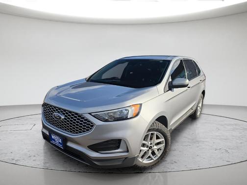 Iconic Silver Metallic 2023 Ford Edge SEL
