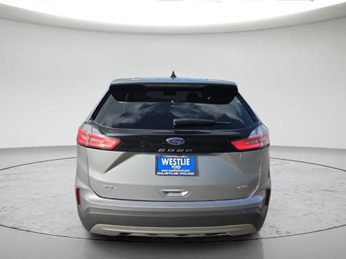 Iconic Silver Metallic 2023 Ford Edge SEL