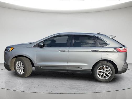 Iconic Silver Metallic 2023 Ford Edge SEL