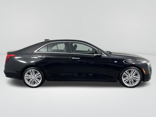 2022 Cadillac CT4 Premium Luxury