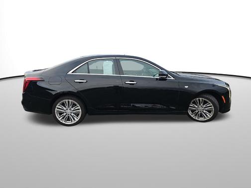 2022 Cadillac CT4 Premium Luxury