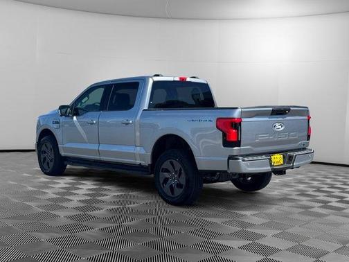 2025 Ford F-150 Lightning Flash