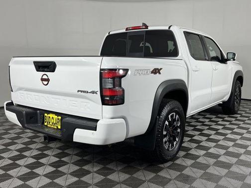 2022 Nissan Frontier S