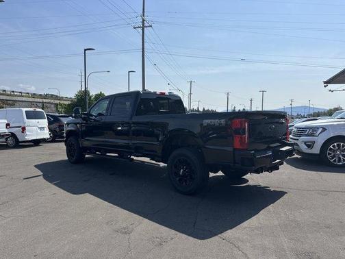 2025 Ford F-350 Lariat Super Duty