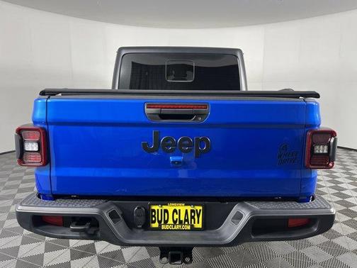 2024 Jeep Gladiator Sport