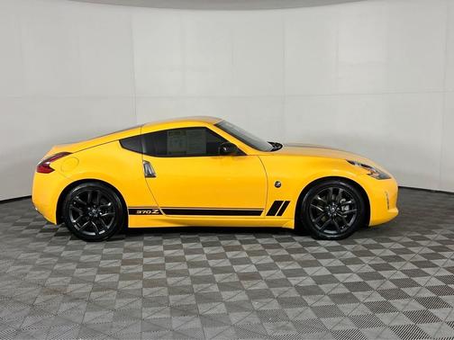 2018 Nissan 370Z Base