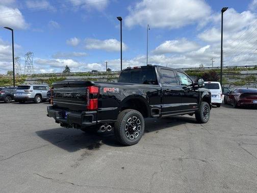 2025 Ford F-350 Platinum