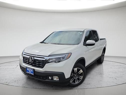 White Diamond Pearl 2017 Honda Ridgeline RTL