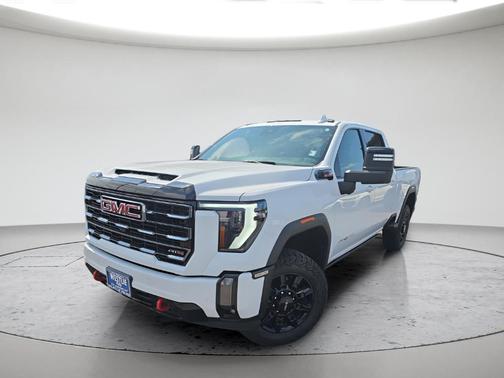 Summit White 2024 GMC Sierra 2500 AT4