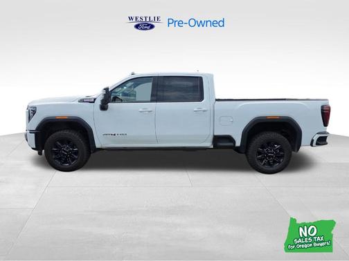 Summit White 2024 GMC Sierra 2500 AT4