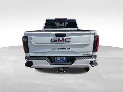 Summit White 2024 GMC Sierra 2500 AT4
