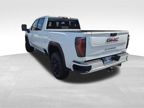 Summit White 2024 GMC Sierra 2500 AT4