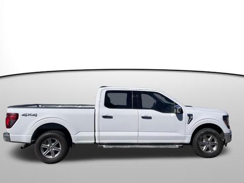 Oxford White 2024 Ford F-150 XLT