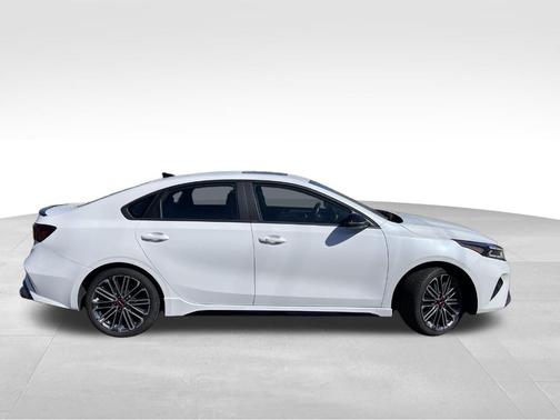 Snow White Pearl 2024 Kia Forte GT