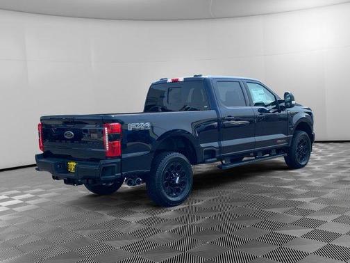 2025 Ford F-350 Lariat Super Duty