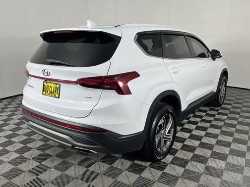 2022 Hyundai SANTA FE SE