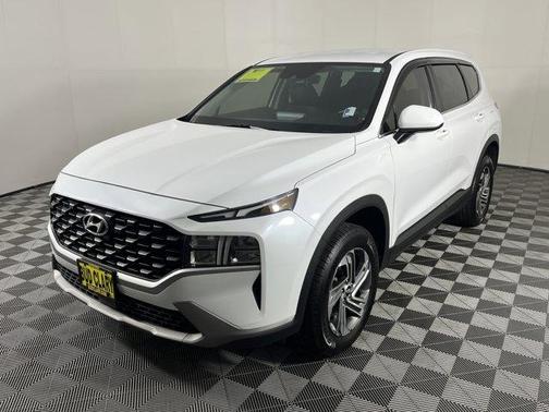 2022 Hyundai SANTA FE SE