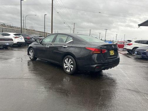 2022 Nissan Altima 2.5 S
