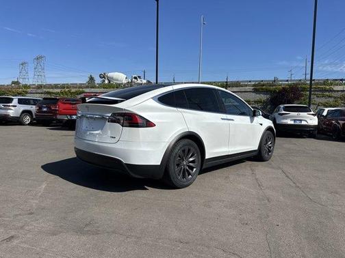 2018 Tesla Model X 75D
