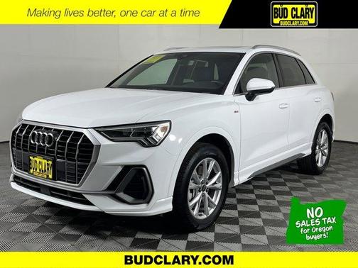 2024 Audi Q3 45 S line Premium