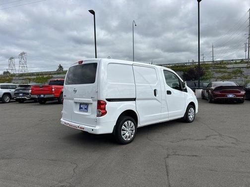 2021 Nissan NV200 SV