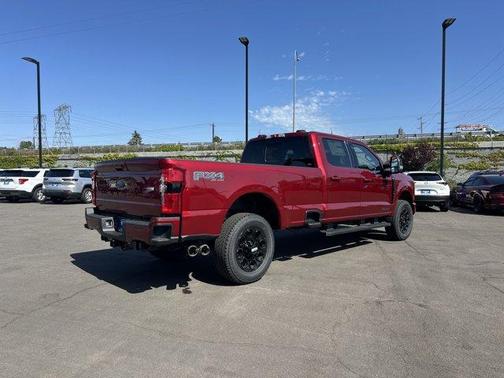 2025 Ford F-350 Lariat Super Duty