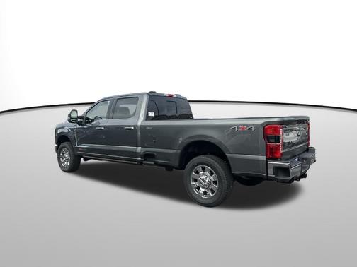 2026 Ford F-350 Lariat Super Duty