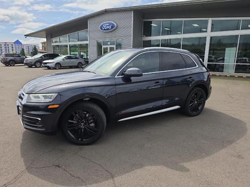 Moonlight Blue Metallic 2020 Audi Q5 45 Prestige