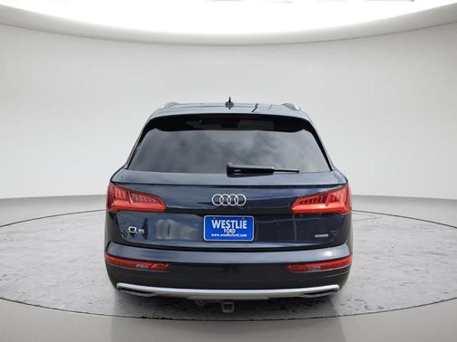 Moonlight Blue Metallic 2020 Audi Q5 45 Prestige