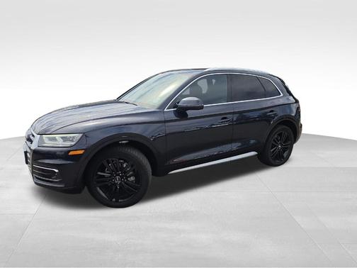 Moonlight Blue Metallic 2020 Audi Q5 45 Prestige