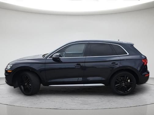 Moonlight Blue Metallic 2020 Audi Q5 45 Prestige