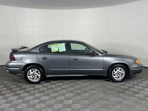 2004 Pontiac Grand Am SE1