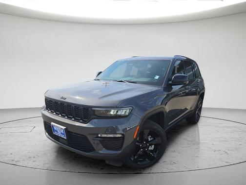 Metallic 2025 Jeep Grand Cherokee Limited