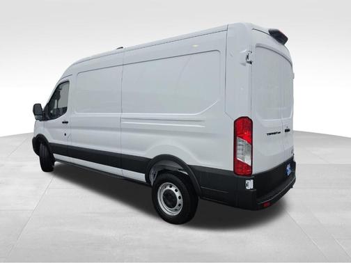 2026 Ford Transit-250 148 WB Medium Roof Cargo